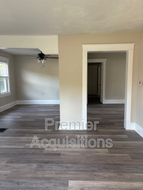 Building Photo - 3318 Fernwood Ave