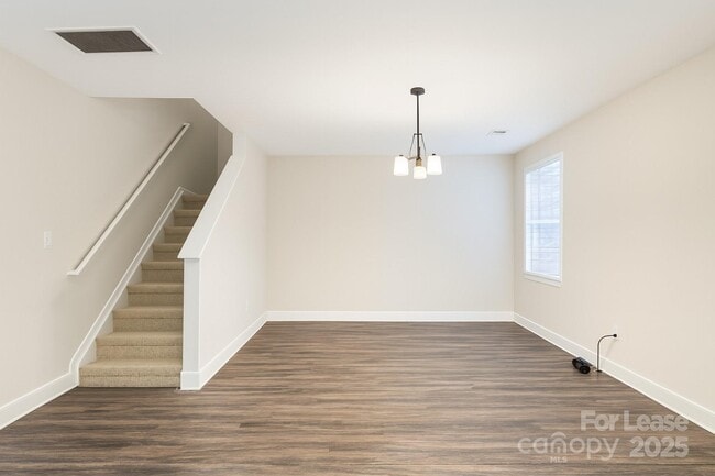 Foto del edificio - 3204 Glenn Hope Way