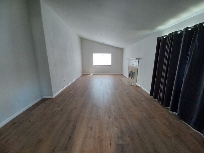 Foto del edificio - 789 Hildale Cir