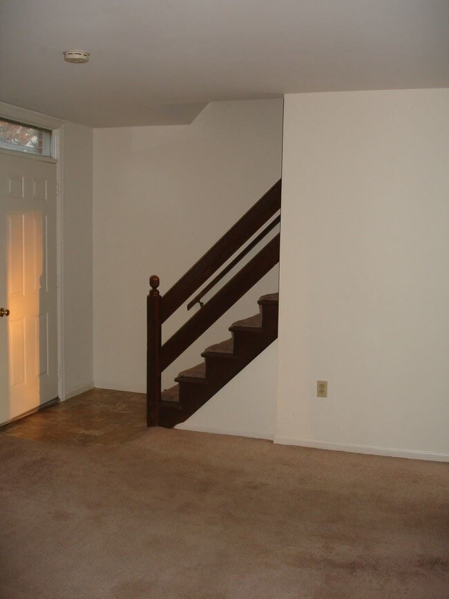 Building Photo - 2 br, 1 bath House - 227 CROSS KEYS DRIVE
