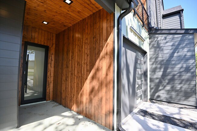 Foto del edificio - South Austin Oasis
