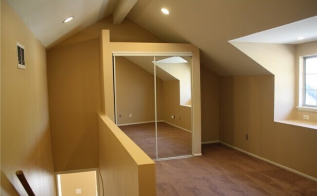 Foto del edificio - 23418 Pomita Pl