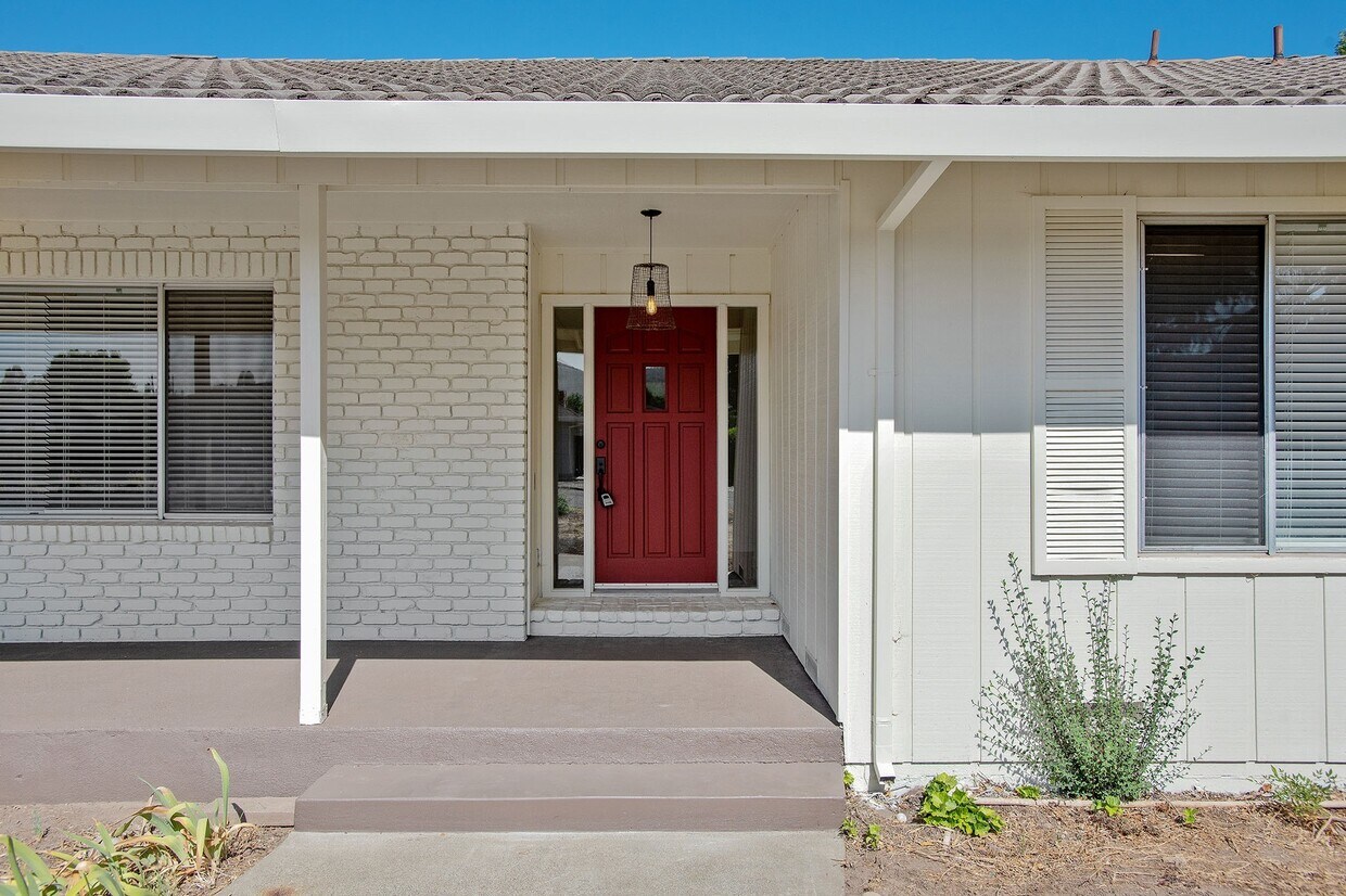 Foto principal - 19469 Victoria Ct