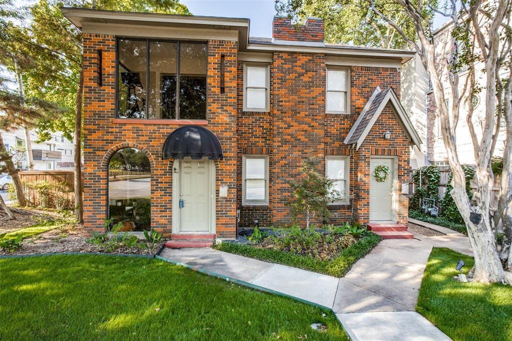 4501 Gilbert Ave, Dallas, TX 75219 Townhome Rentals in Dallas TX