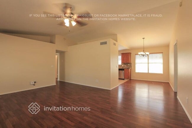 Building Photo - 1516 E Kristal Way