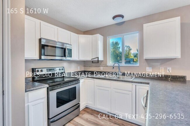 Building Photo - 165 S 1610 W