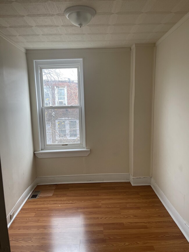 Building Photo - 4635 Hurley St