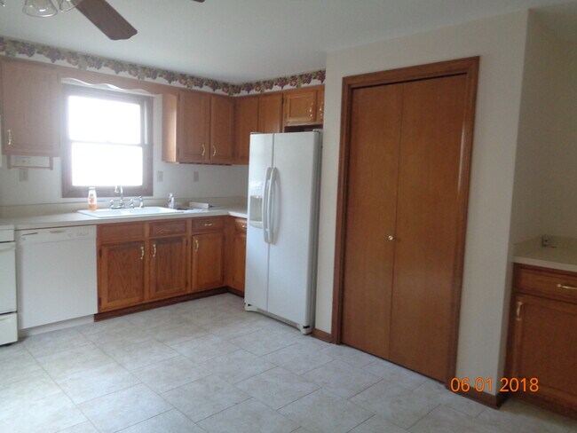 Foto del edificio - 1425 Como Park Blvd