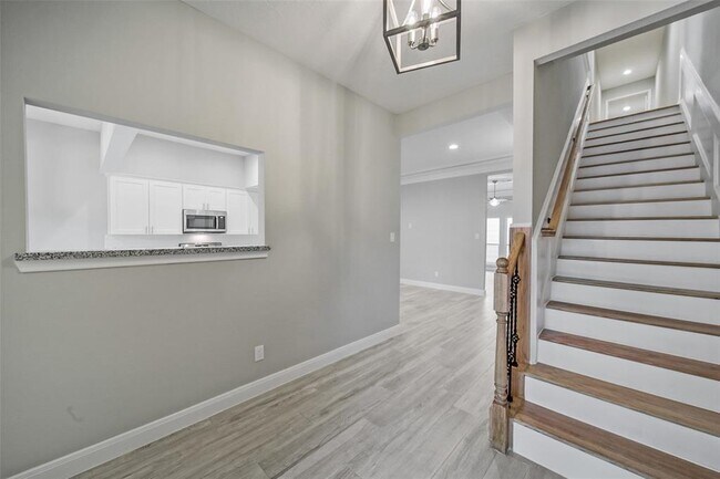 Building Photo - 608 N Eldridge Pkwy