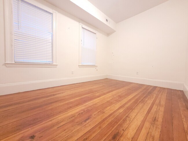 Foto del edificio - 74 Myrtle St