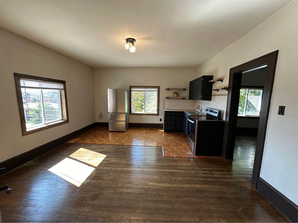 356 Moore St Unit 201, Bristol, VA 24201 Apartments in Bristol, VA