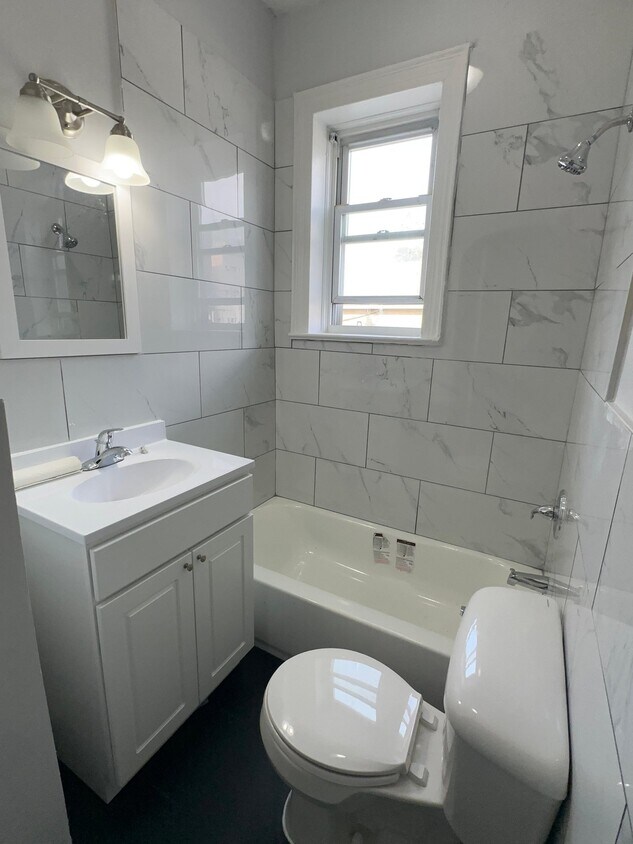 Foto del edificio - 684 Summer Ave