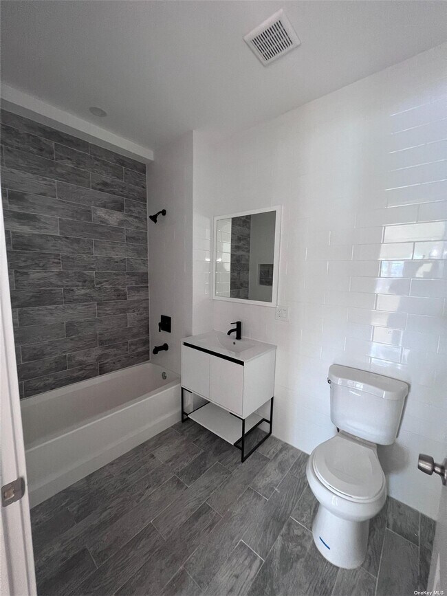 Foto del edificio - 108-55 171st St