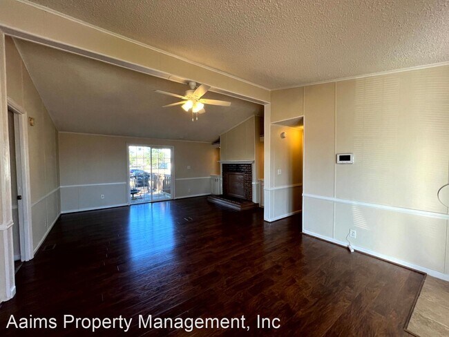Building Photo - 3 br, 2 bath House - 2419 Elcar