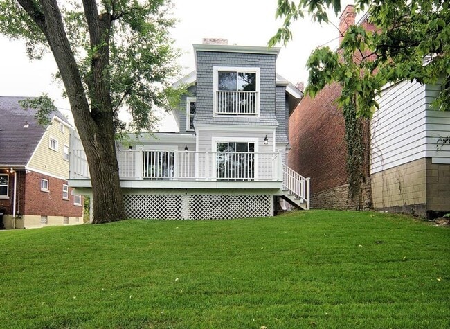 Foto del edificio - Spacious Home in Clifton perfect for Entertaining Guest & Family