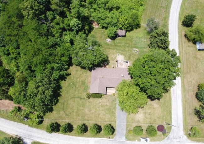 Building Photo - 233 Matthews Rd