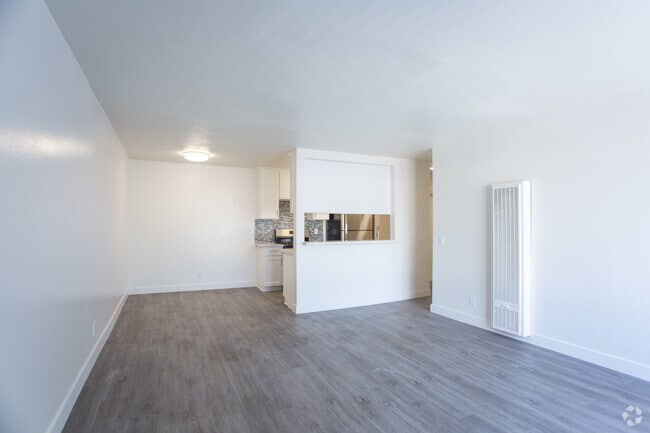 1BR, 1BA-750 SF - Riata at Canoga