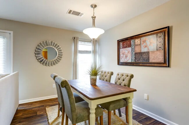 Building Photo - St. Andrews Apartments