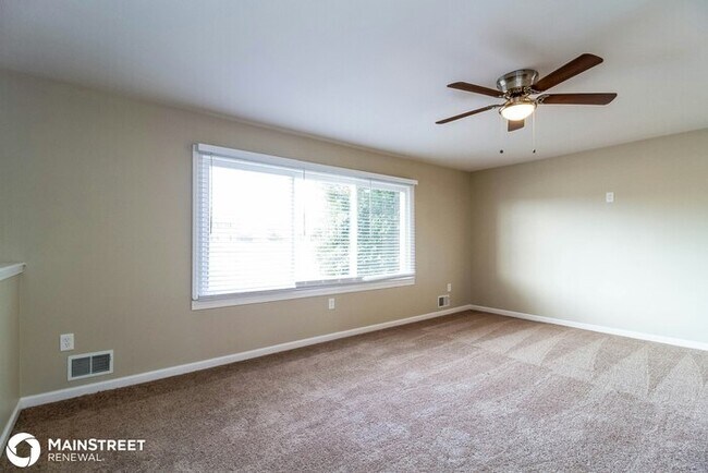 Building Photo - 8311 Terry Rd, Louisville, KY 40258