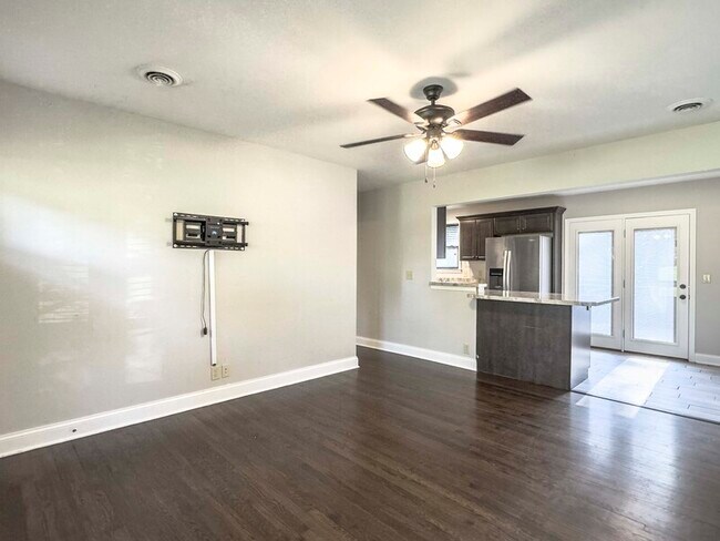 Foto del edificio - 1884 Pardue Dr