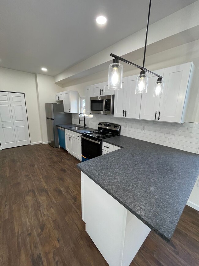 Building Photo - Fully Renovated 3BR/2.5BA Home in Merion Village