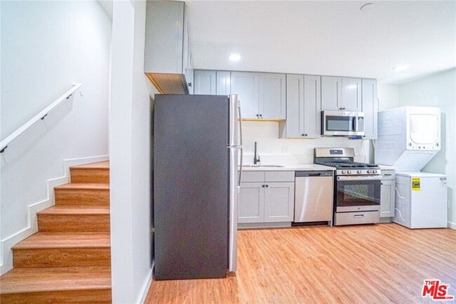 Foto del edificio - 6469 1/2 Calhoun Ave