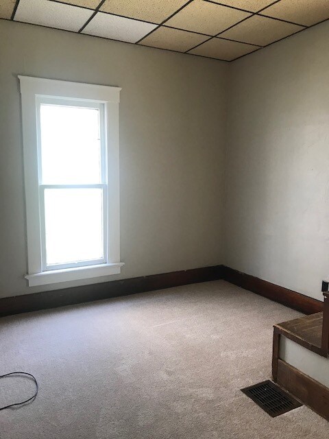 Building Photo - 237 N Bever St