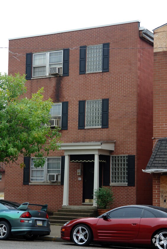 Primary Photo - 1539 4th Ave