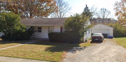 Building Photo - 1121-1123 Tower Ct