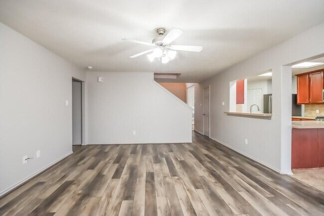 Building Photo - 23305 Tuttle Ct