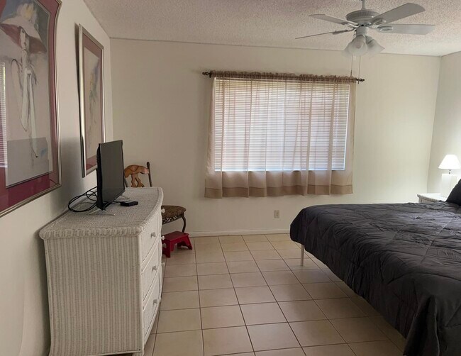 Foto del edificio - 14648 Bonaire Blvd