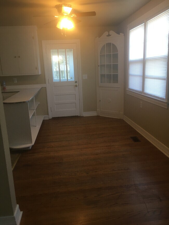Building Photo - 108 Cannon Dr