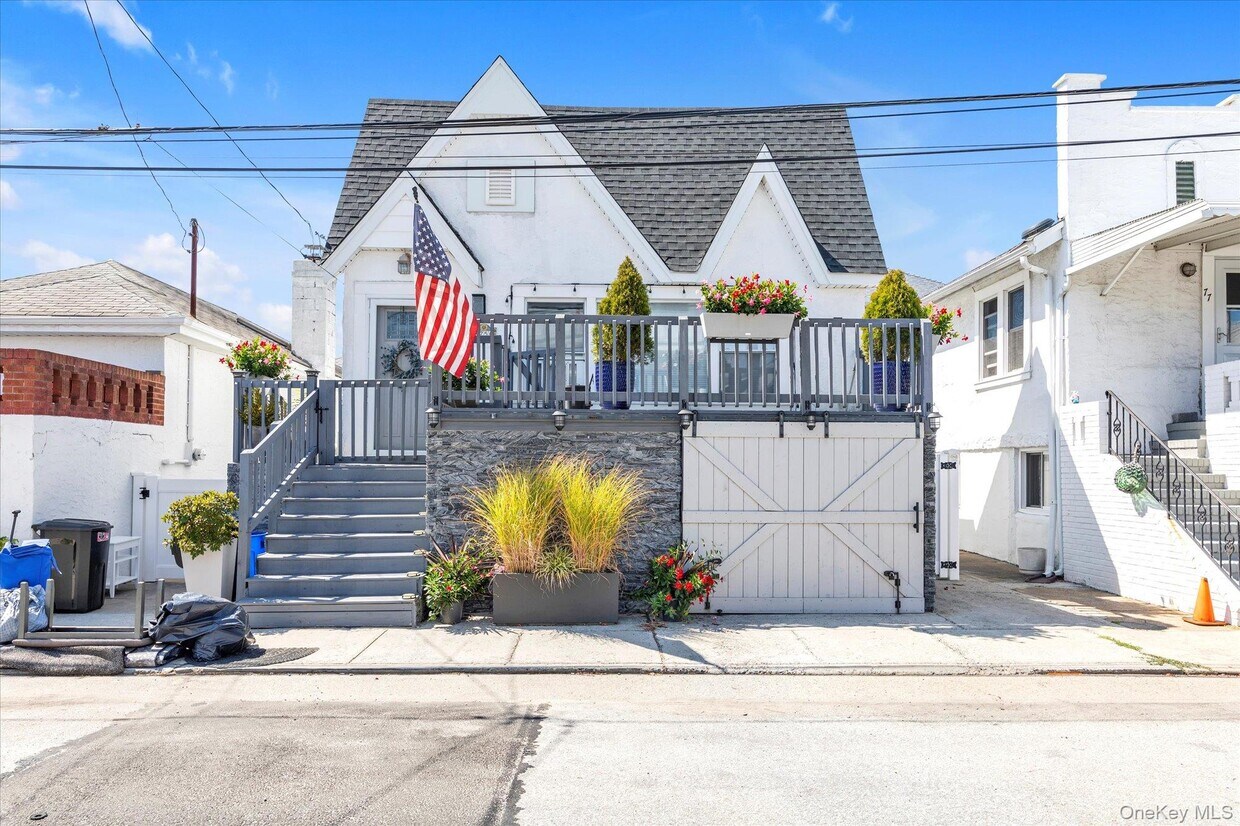 Foto principal - 75 Oswego Ave