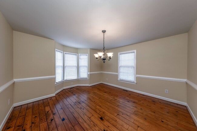 Building Photo - 2204 Palisade Ct