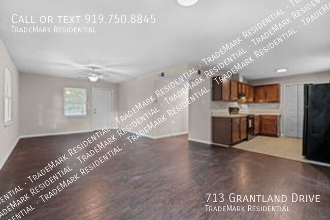 Foto del edificio - 713 Grantland Dr