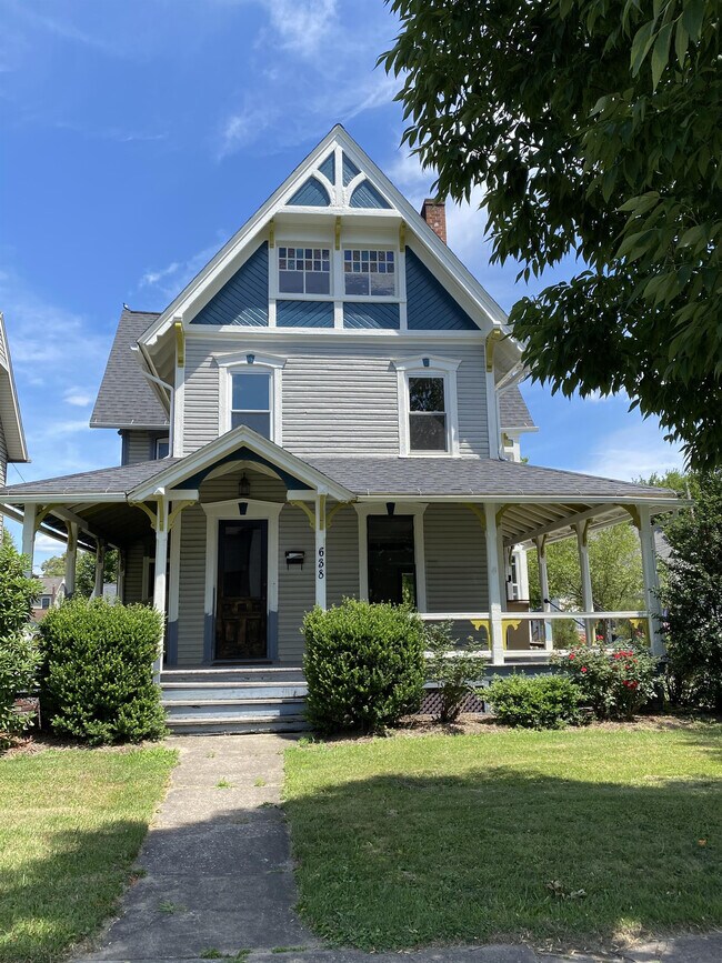 Foto del edificio - 638 7th Ave