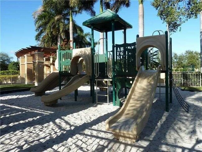 Foto del edificio - 4929 Windward Way