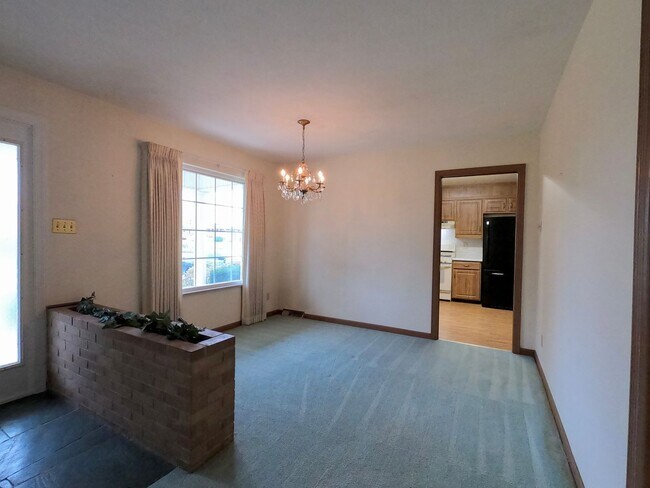 Foto del edificio - ALL ONE LEVEL IN THE HALLS COMMUNITY! 2 BD...