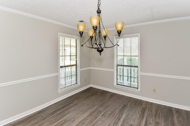 Foto del edificio - 7253 Leeward Cove