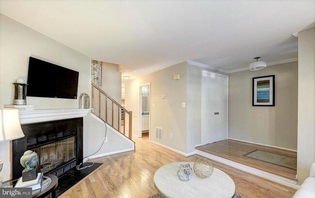 Building Photo - 7587 Chrisland Cove