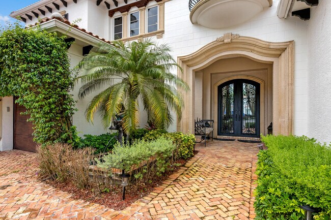 Building Photo - 741 Harbour Isles Pl