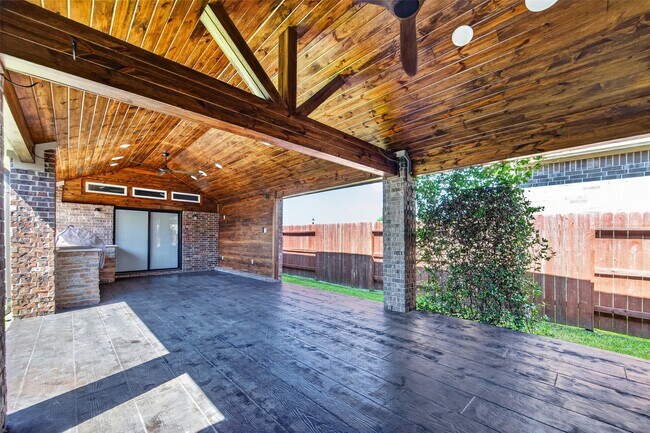Building Photo - 12322 Sabine Point Dr