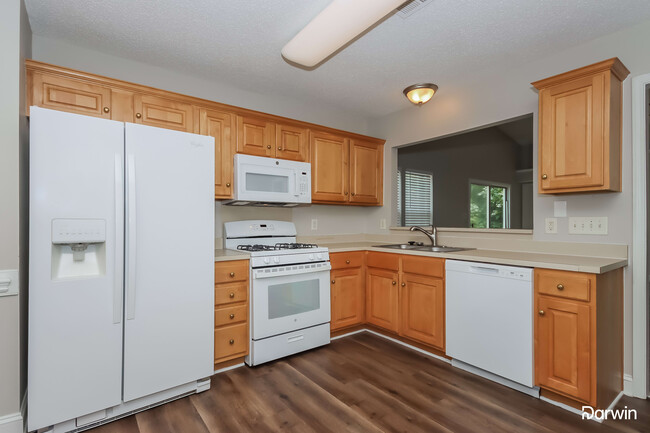 Foto del edificio - 5618 Waverly Lynn Ln
