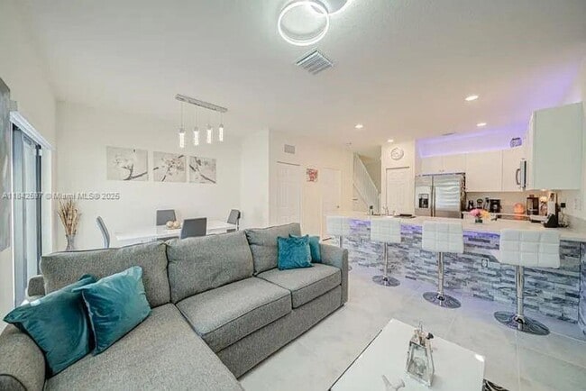 Building Photo - 3371 W 106th Terrace