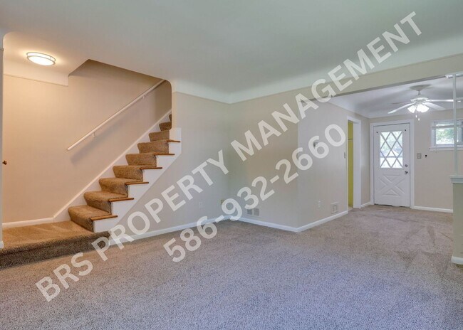Foto del edificio - 2 bedroom duplex unit