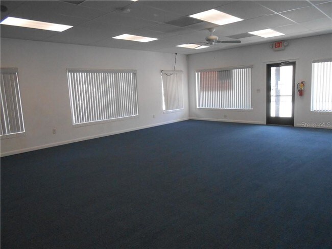 Building Photo - 2735 Tamiami Trail