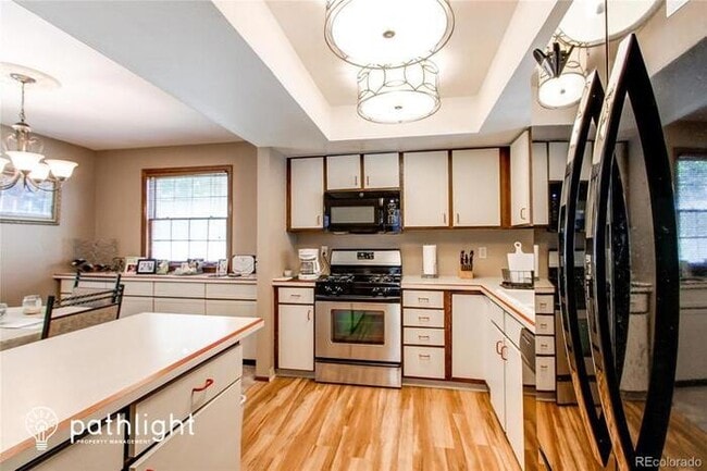 Building Photo - 2663 S Vaughn Way, Aurora, CO, 80014