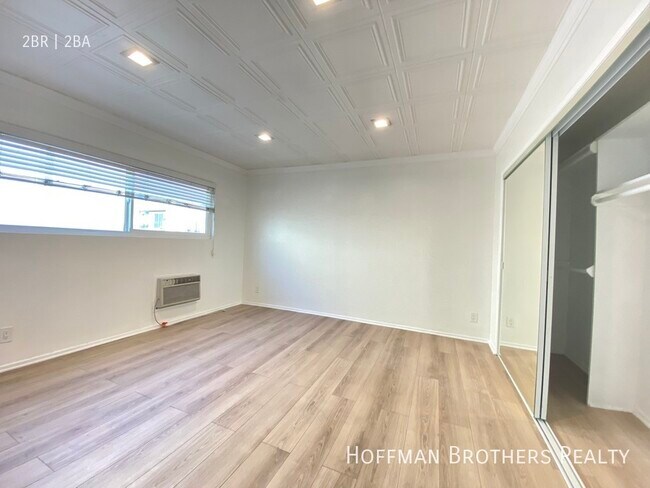 Foto del edificio - 1489 S Canfield Ave