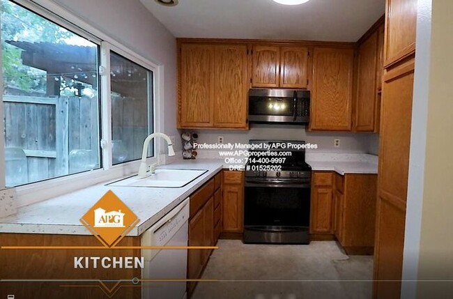 Building Photo - 2791 Peppertree Dr