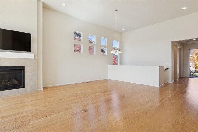 Foto del edificio - Modern 4-Bed Ranch in Erie with 13-Ft Ceilings, Solar Panels & EV Charger